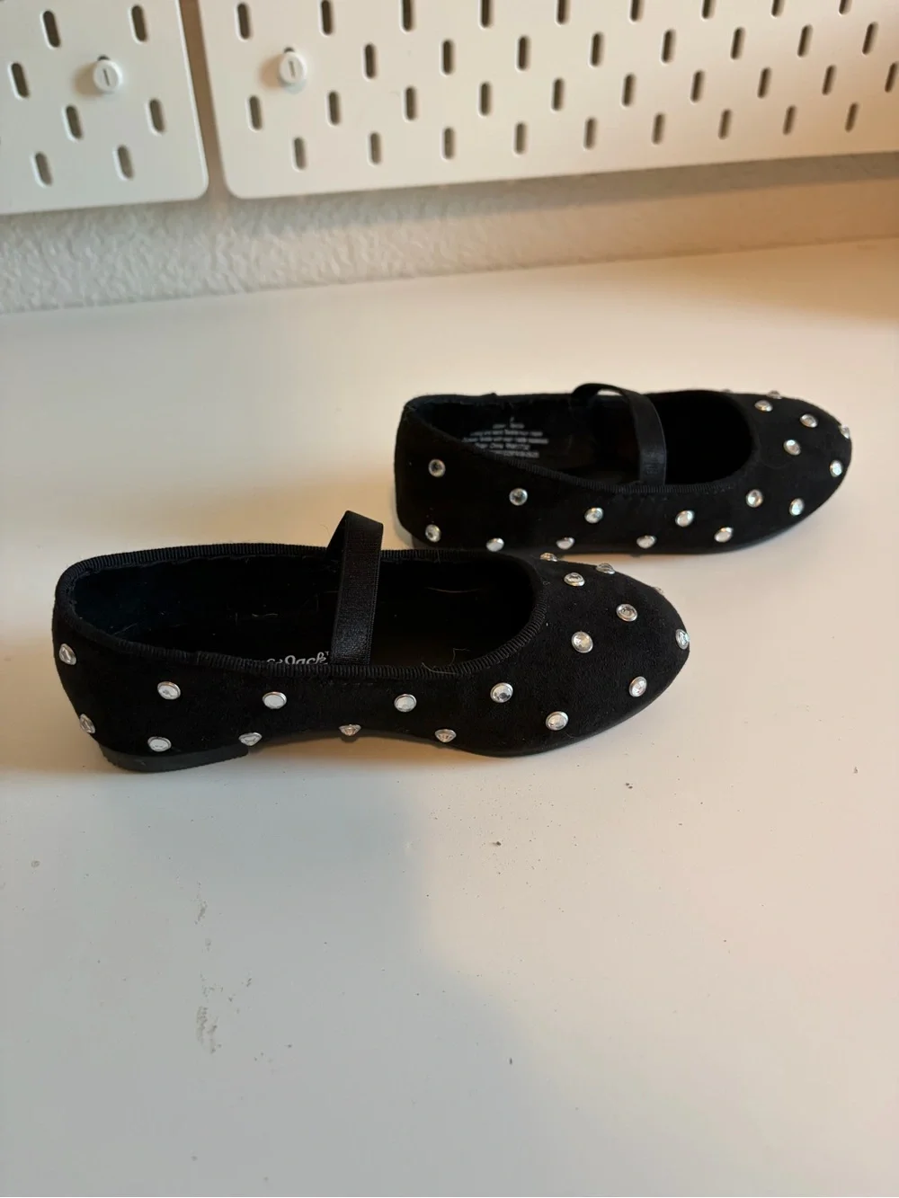Cat & Jack Black Mary Jane Flats with Sparkling Studs. Kids size 9